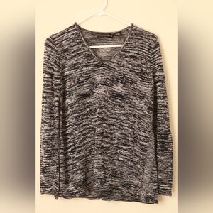 Dana Buchman, S, black and white.